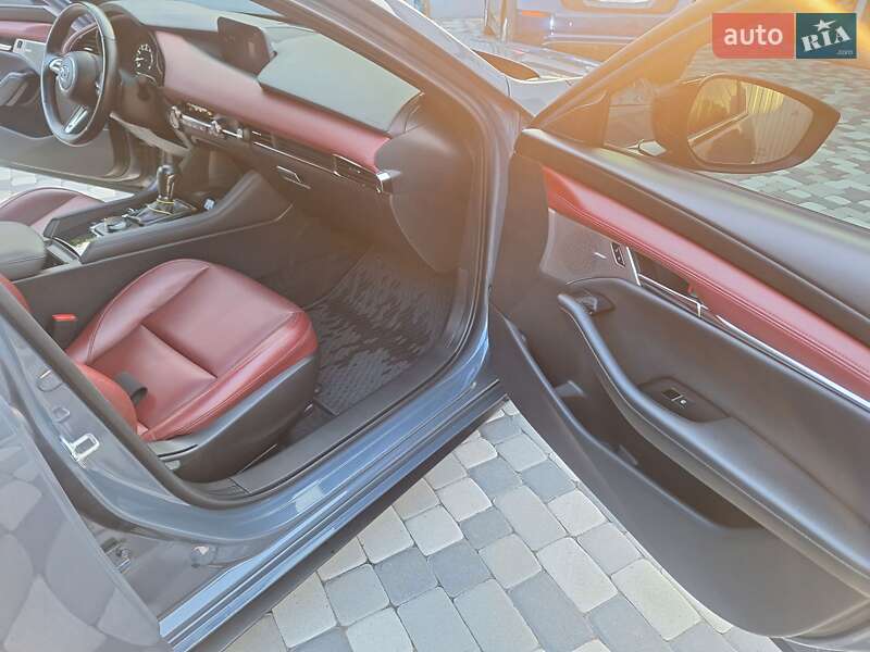 Хэтчбек Mazda 3 2021 в Черкассах