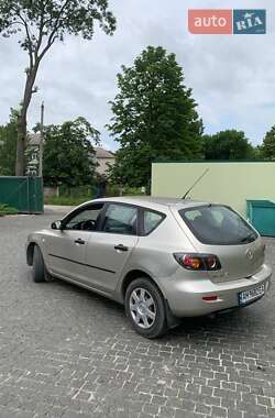 Хэтчбек Mazda 3 2005 в 