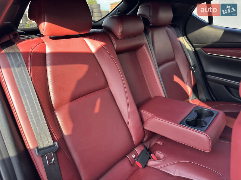 Хетчбек Mazda 3 2021 в Житомирі