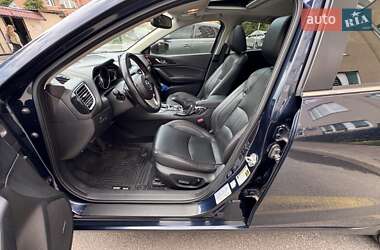 Седан Mazda 3 2015 в 
