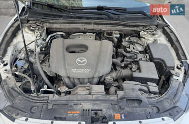 Седан Mazda 3 2013 в 