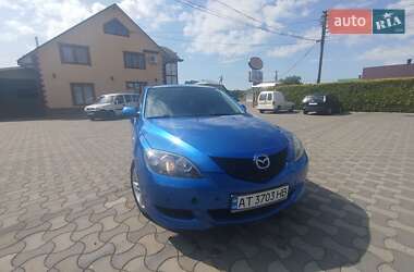 Хетчбек Mazda 3 2003 в Чернівцях