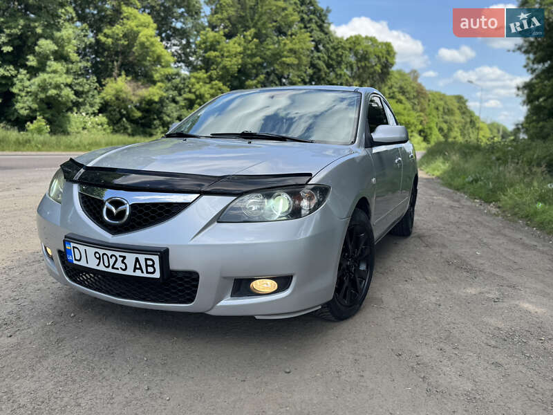 Седан Mazda 3 2006 в 