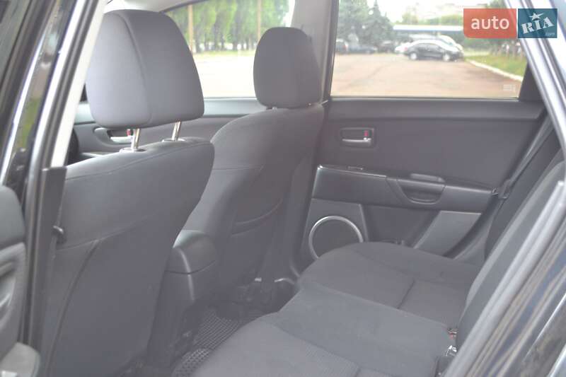 Хэтчбек Mazda 3 2006 в Городище