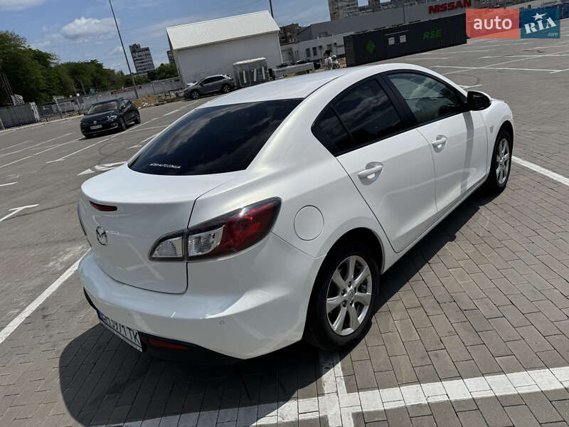 Седан Mazda 3 2011 в Одесі