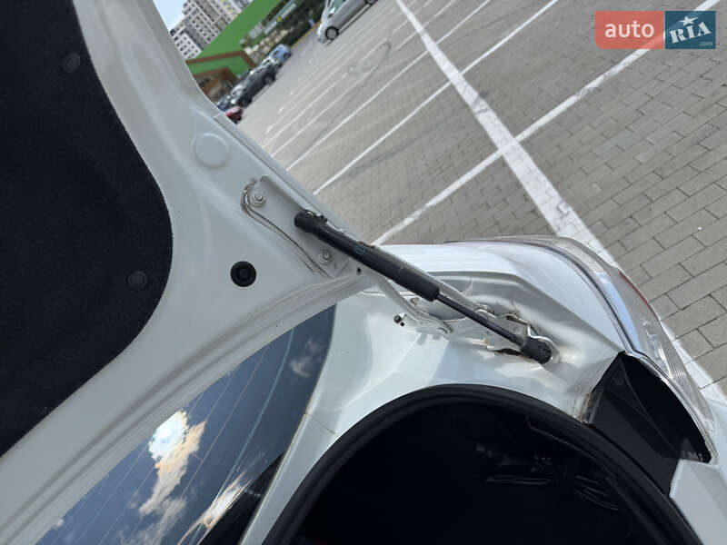 Седан Mazda 3 2011 в Одесі