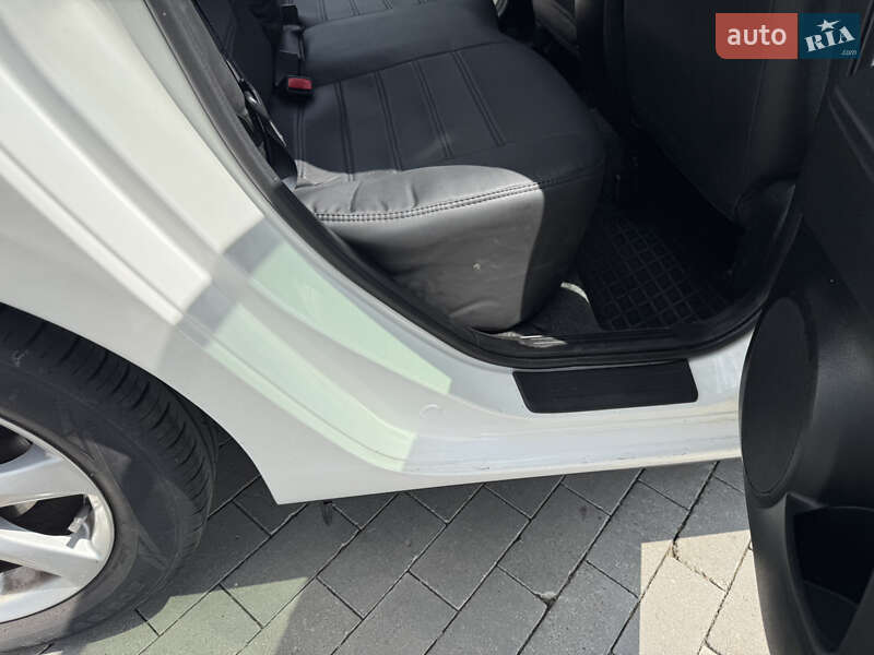 Седан Mazda 3 2011 в Одесі