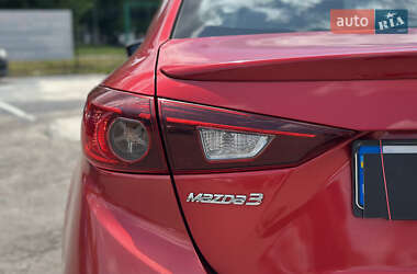 Седан Mazda 3 2013 в 