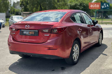Седан Mazda 3 2013 в 