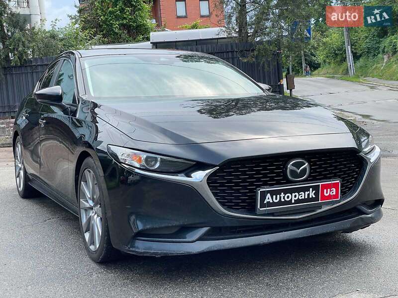 Седан Mazda 3 2019 в Киеве