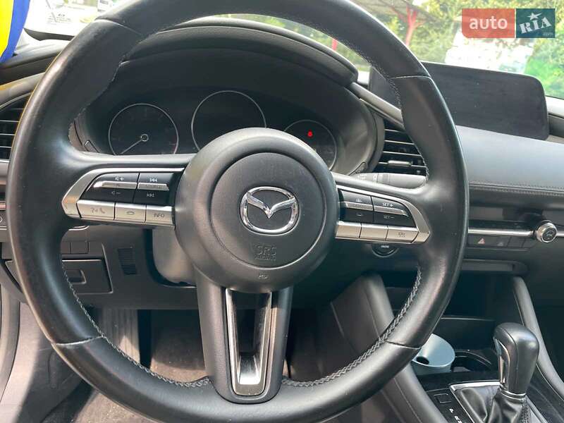 Седан Mazda 3 2019 в Киеве