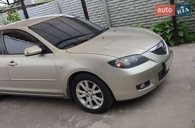 Седан Mazda 3 2008 в Днепре