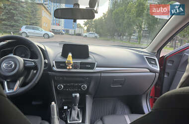 Седан Mazda 3 2017 в 