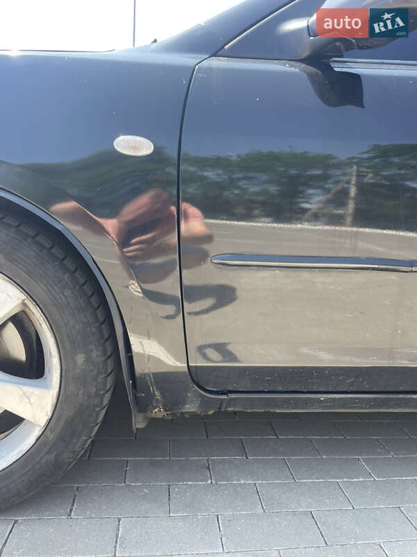 Седан Mazda 3 2004 в Одессе