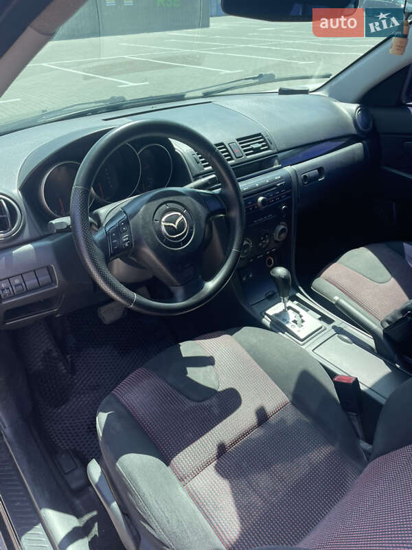Седан Mazda 3 2004 в Одессе