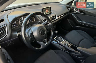 Хэтчбек Mazda 3 2015 в 