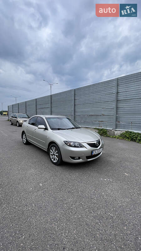Седан Mazda 3 2007 в Умани