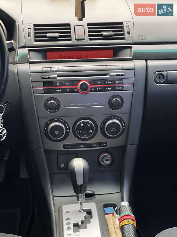 Седан Mazda 3 2007 в Умани