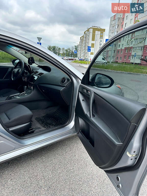 Седан Mazda 3 2011 в Вінниці