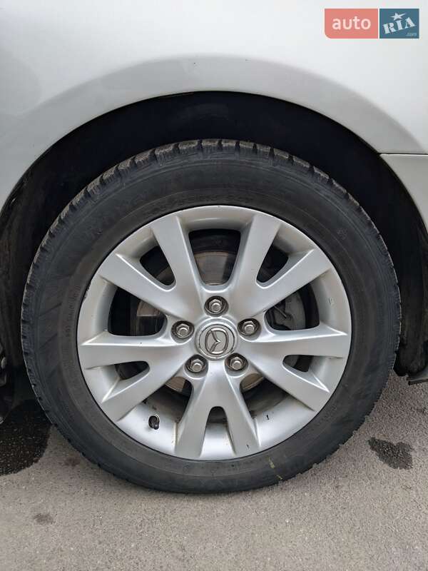 Седан Mazda 3 2007 в Днепре