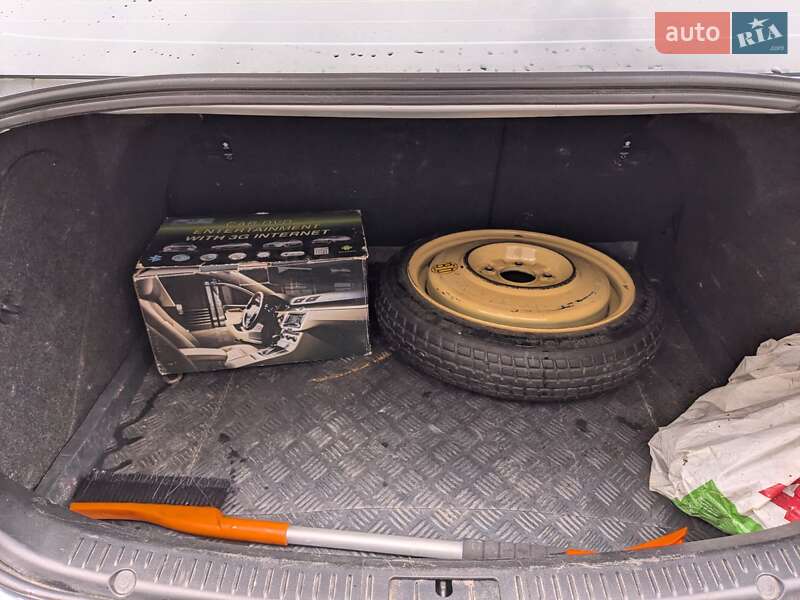 Седан Mazda 3 2007 в Днепре