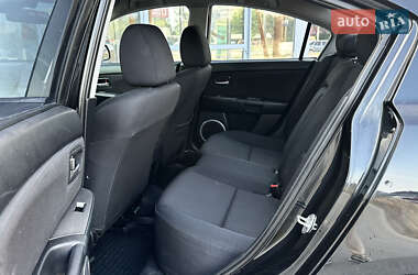 Седан Mazda 3 2006 в 