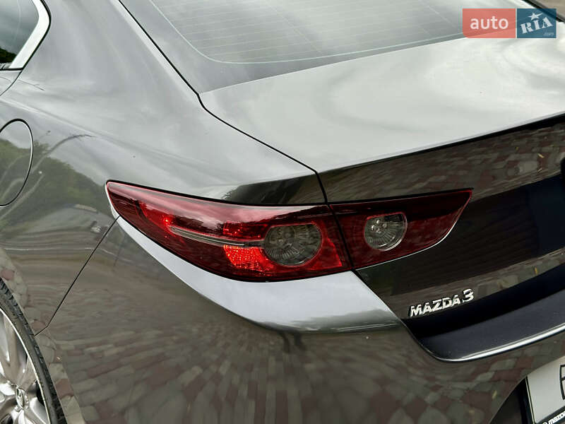 Седан Mazda 3 2019 в Виннице