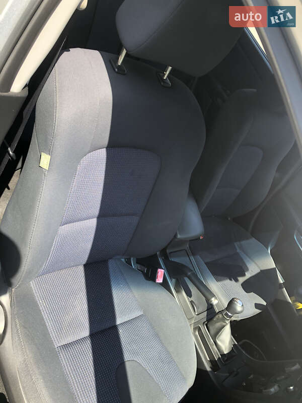 Хэтчбек Mazda 3 2006 в Львове фото 23 Хэтчбек Mazda 3 2006 в Львове