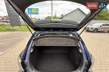 Хэтчбек Mazda 3 2008 в 