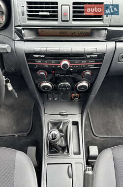 Хэтчбек Mazda 3 2008 в 