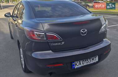 Седан Mazda 3 2012 в 