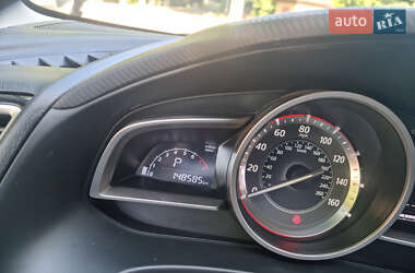 Седан Mazda 3 2013 в Чернівцях