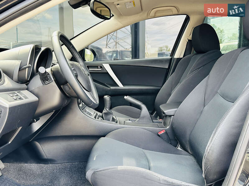 Хэтчбек Mazda 3 2011 в Харькове