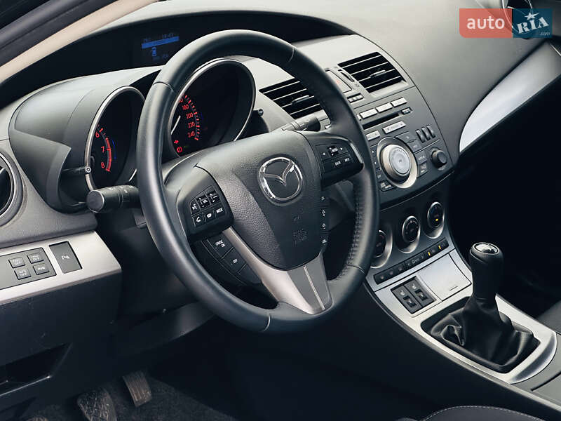 Хэтчбек Mazda 3 2011 в Харькове