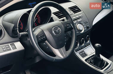 Хэтчбек Mazda 3 2011 в 