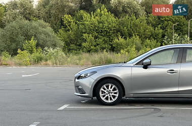 Седан Mazda 3 2015 в 
