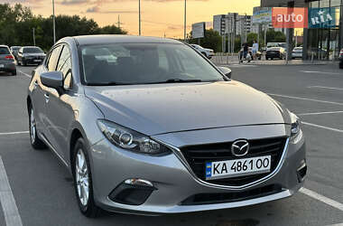 Седан Mazda 3 2015 в 