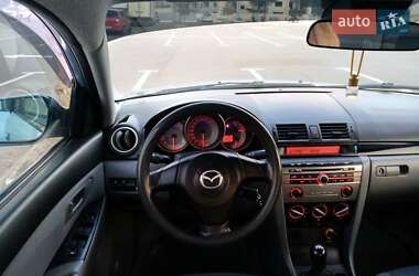 Седан Mazda 3 2007 в 