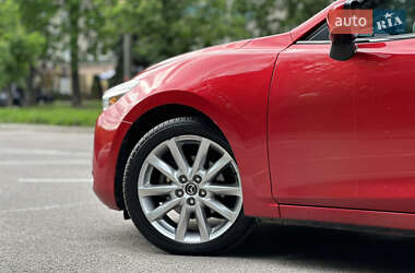 Хэтчбек Mazda 3 2017 в 