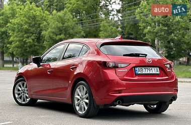 Хэтчбек Mazda 3 2017 в 
