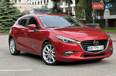 Хэтчбек Mazda 3 2017 в 