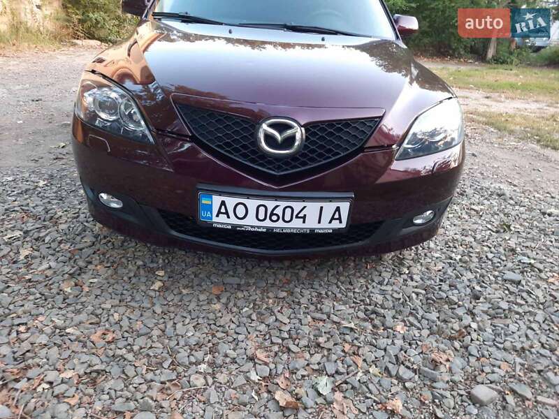 Хэтчбек Mazda 3 2008 в Мукачево