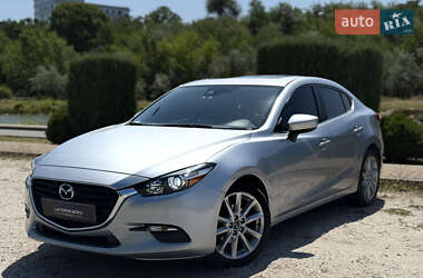 Седан Mazda 3 2016 в Днепре