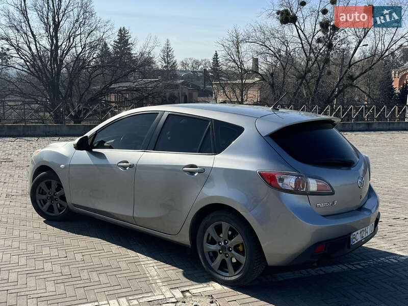 Хэтчбек Mazda 3 2010 в Харькове