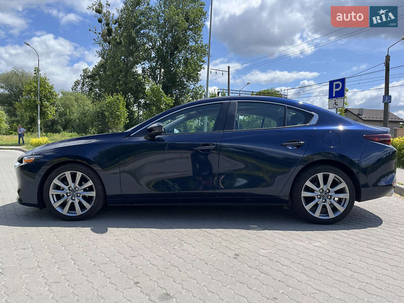 Седан Mazda 3 2021 в Львове