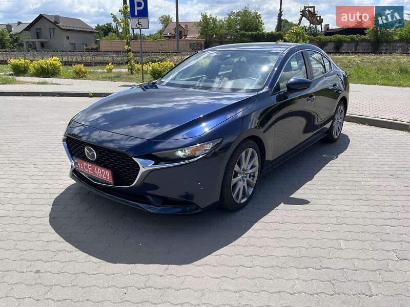 Седан Mazda 3 2021 в Львове