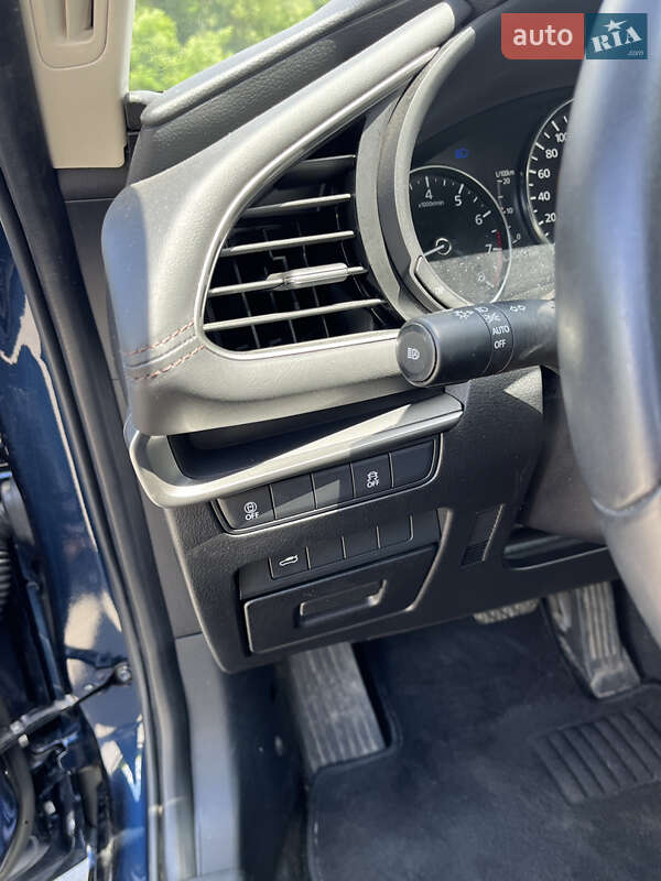 Седан Mazda 3 2021 в Львове