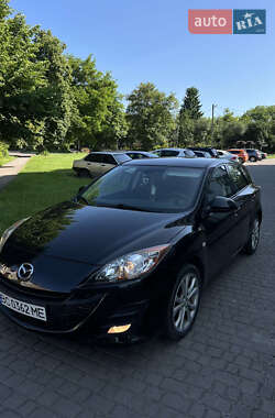 Хэтчбек Mazda 3 2010 в Сокале