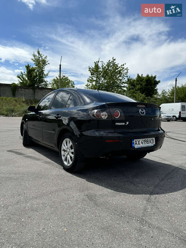 Седан Mazda 3 2006 в Харкові