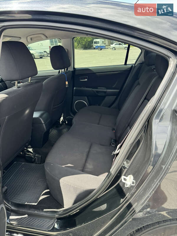 Седан Mazda 3 2006 в Харкові